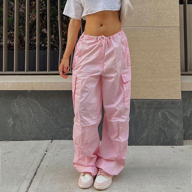 Stylish Comfort In Versatile Cargo Pants